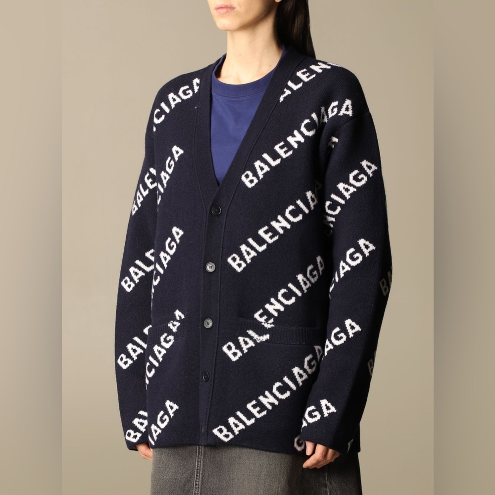 BALENCIAGA
Balenciaga v-shaped cardigan in wool with all-over logo